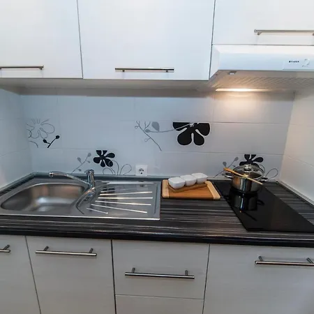 Medora * Baška Voda