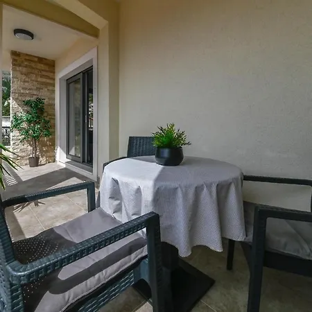 Medora * Baška Voda