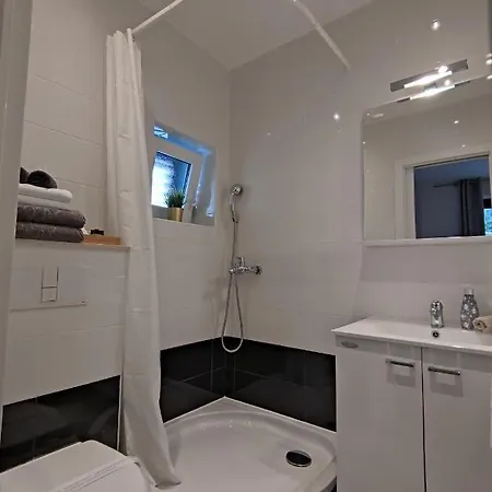 Studios Medora Apartment Baska Voda